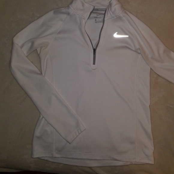 women's quarter zip nike